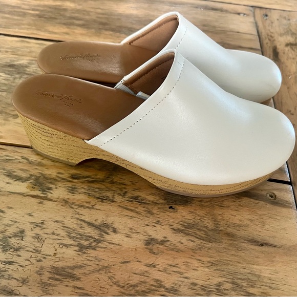 Universal Thread Cream Mules - Picture 4 of 4